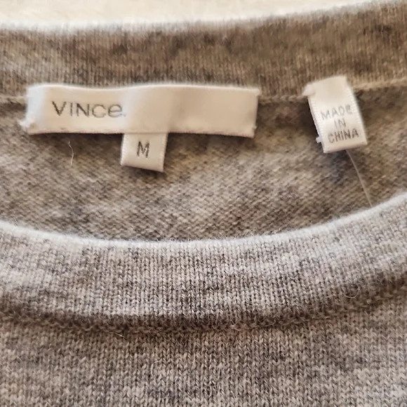 NWT Vince Gray Cashmere Sweater - Picture 3 of 10